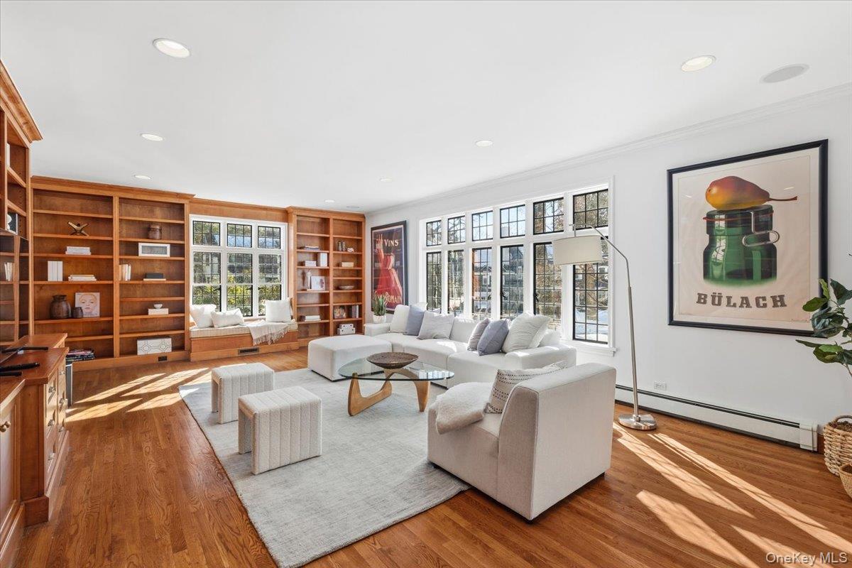 #10 photo, 8 South Drive, Larchmont , NY 10538