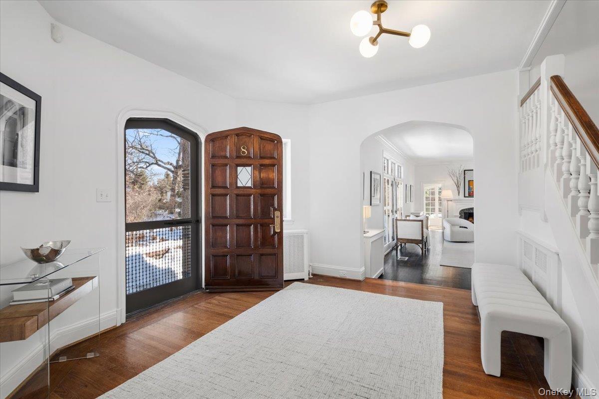 #5 photo, 8 South Drive, Larchmont , NY 10538