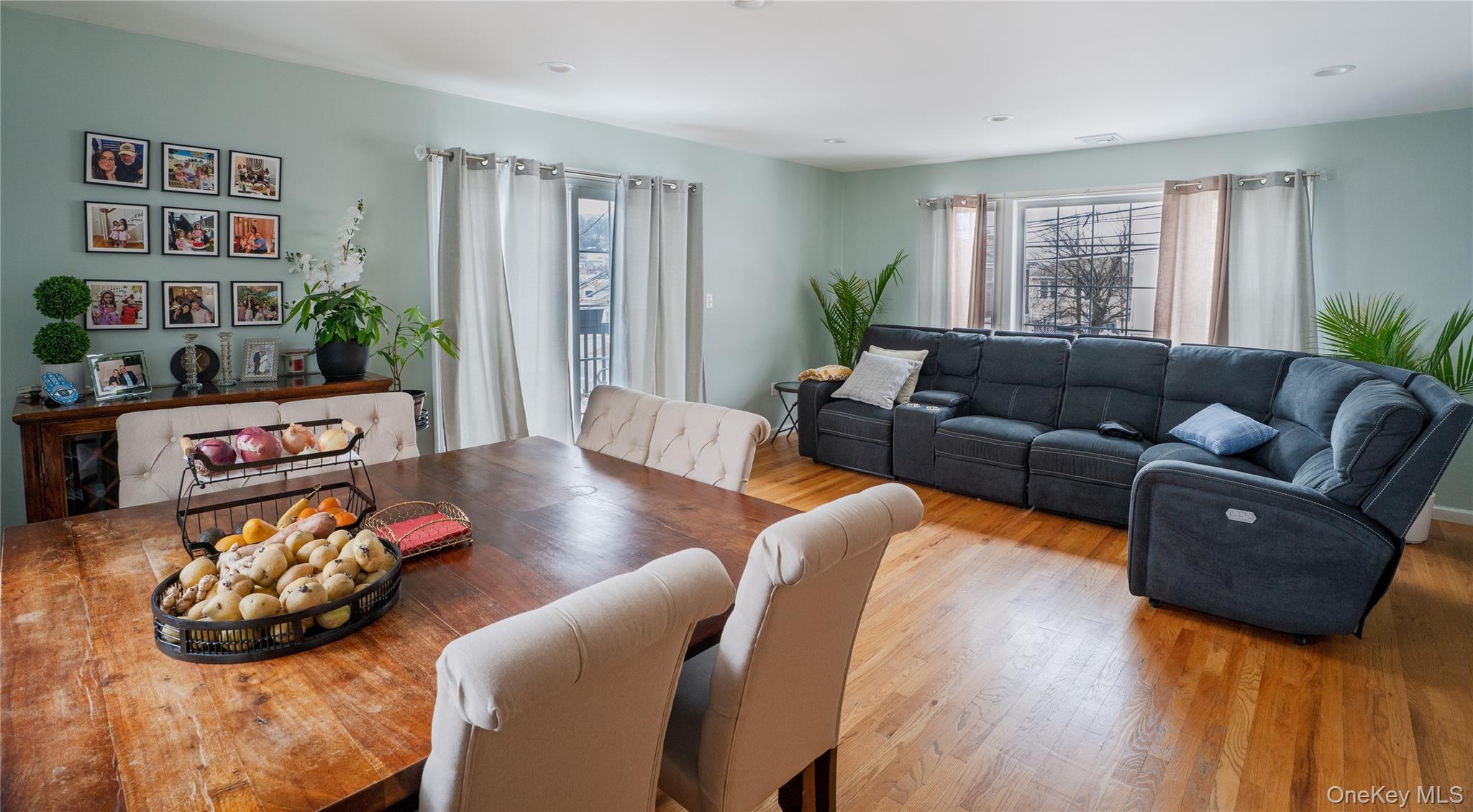 #3 photo, 141 Burhans Avenue, 纽约州 Yonkers , NY 10701