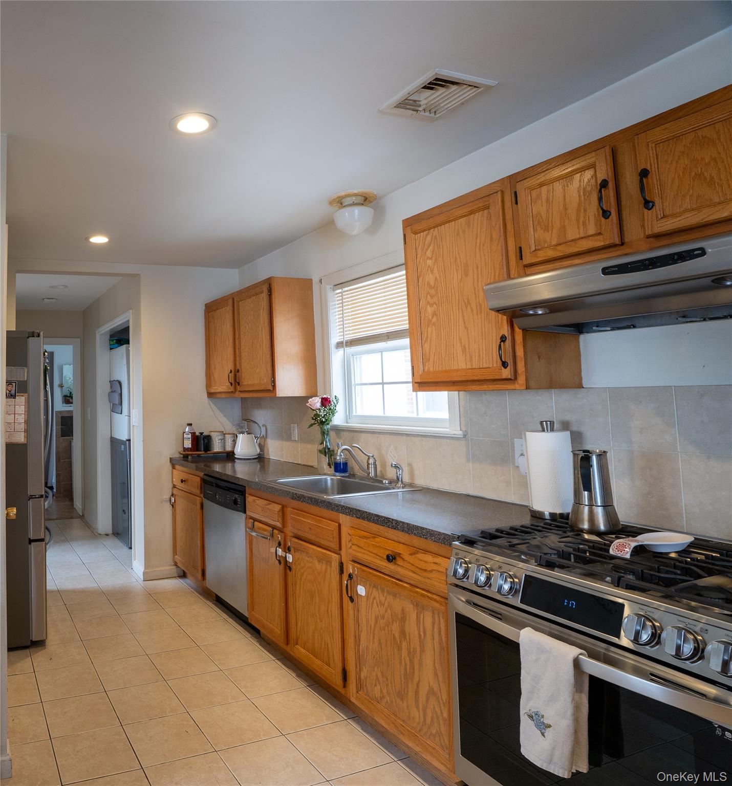 #5 photo, 141 Burhans Avenue, 纽约州 Yonkers , NY 10701