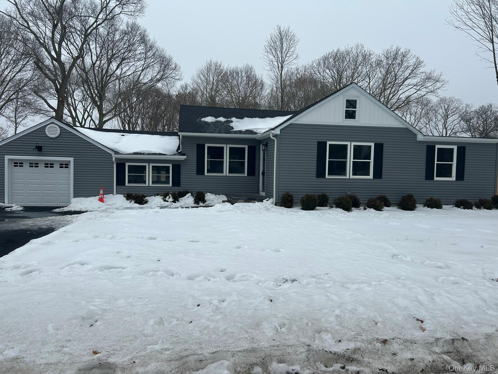 #2 photo, 70 Crestwood Drive, Shirley , NY 11967