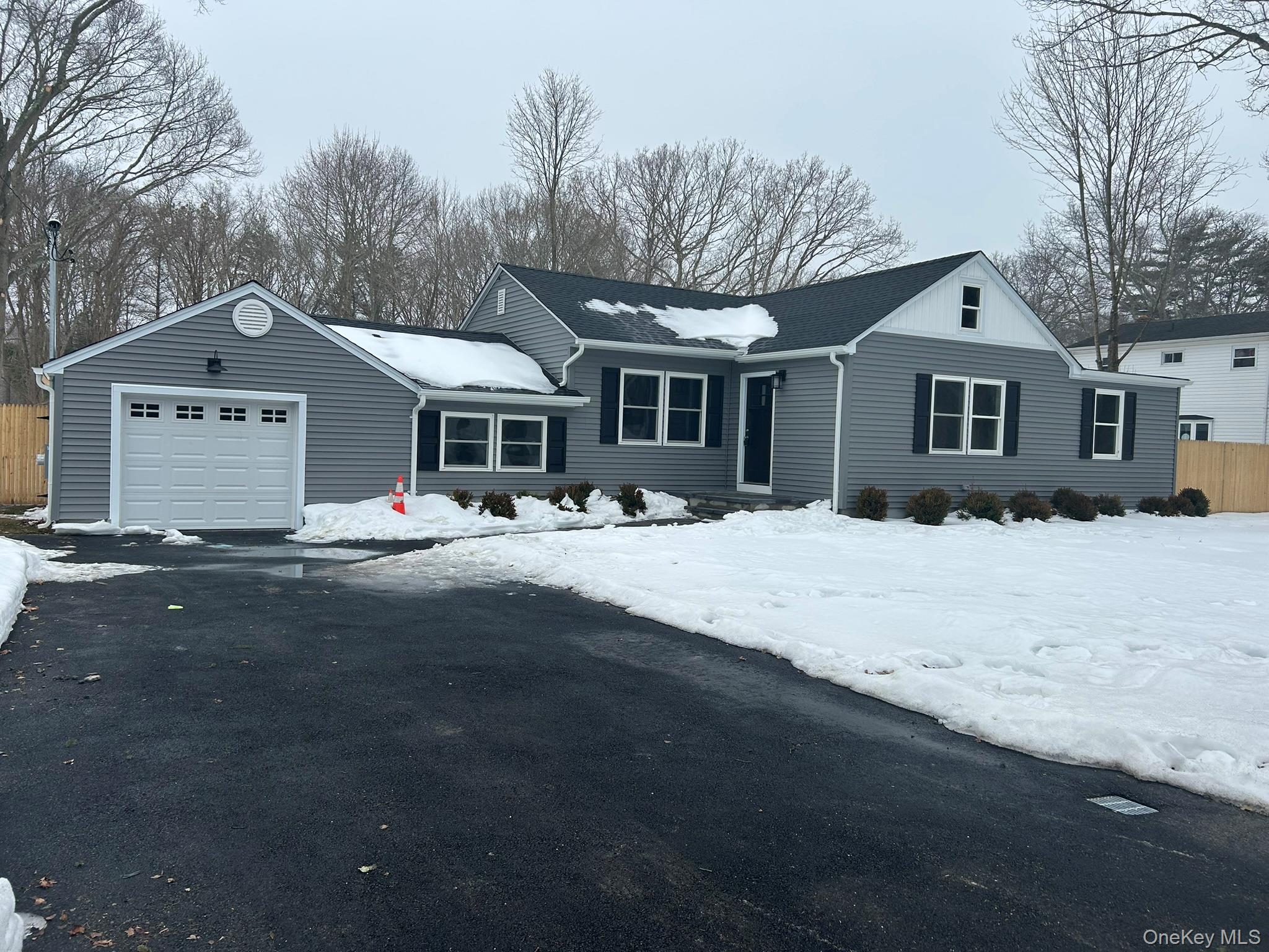 #3 photo, 70 Crestwood Drive, Shirley , NY 11967