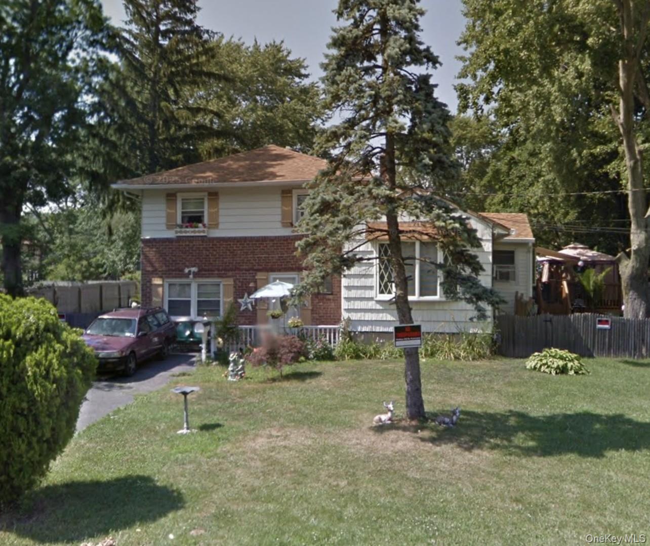 #1 photo, 143 Delaware Avenue, Bay Shore , NY 11706