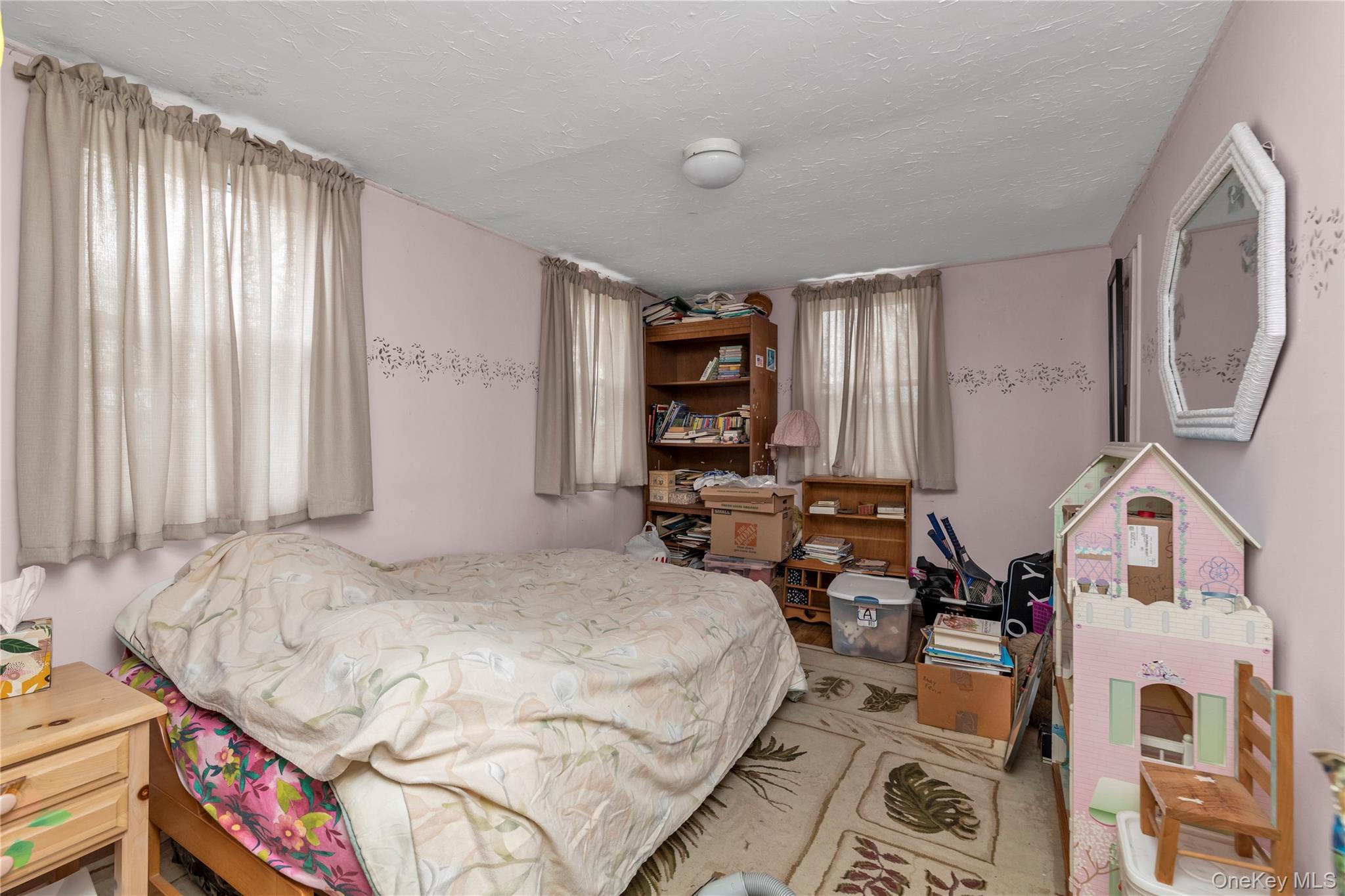 #16 photo, 27 Deepdale Parkway, Roslyn Heights , NY 11577