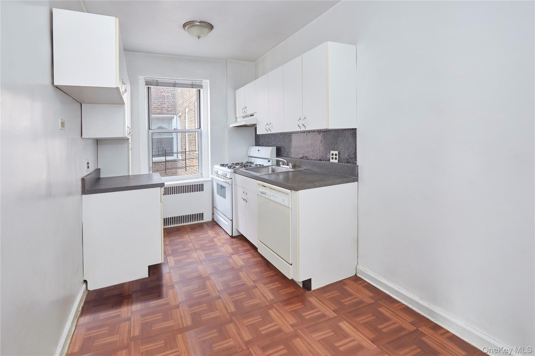 #8 photo, 7540 Austin Street, Forest Hills , NY 11375