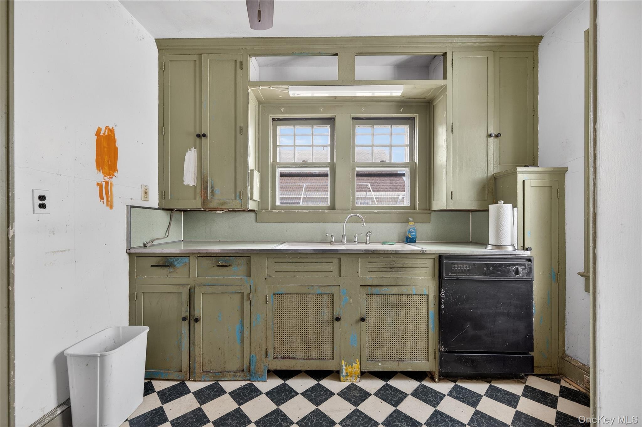 #12 photo, 8 Henry Place, सफ़ोक काउंटी Bay Shore , NY 11706