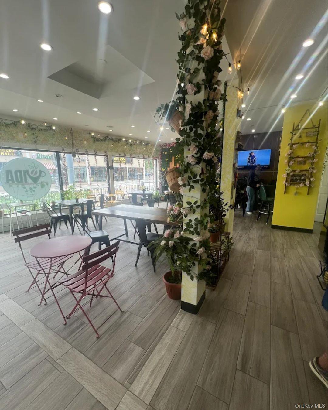 #15 photo, 882 Hempstead Turnpike, Franklin Square , NY 11010