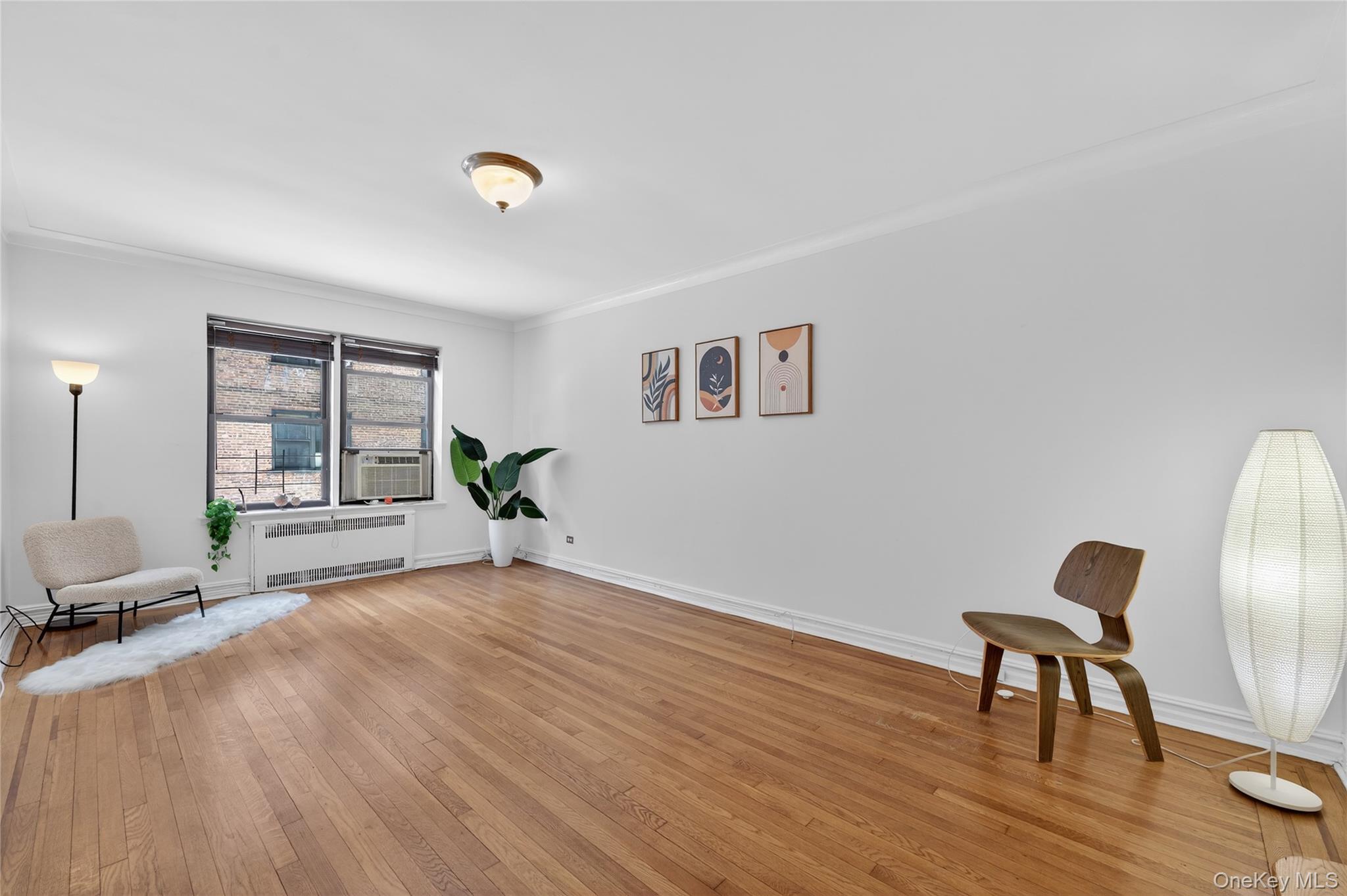 #8 photo, 3536 76th Street, Jackson Heights , NY 11372