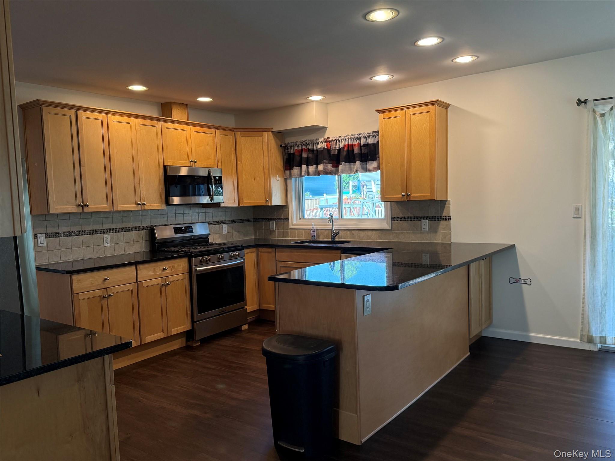 #10 photo, 55 Lester Avenue, Freeport , NY 11520