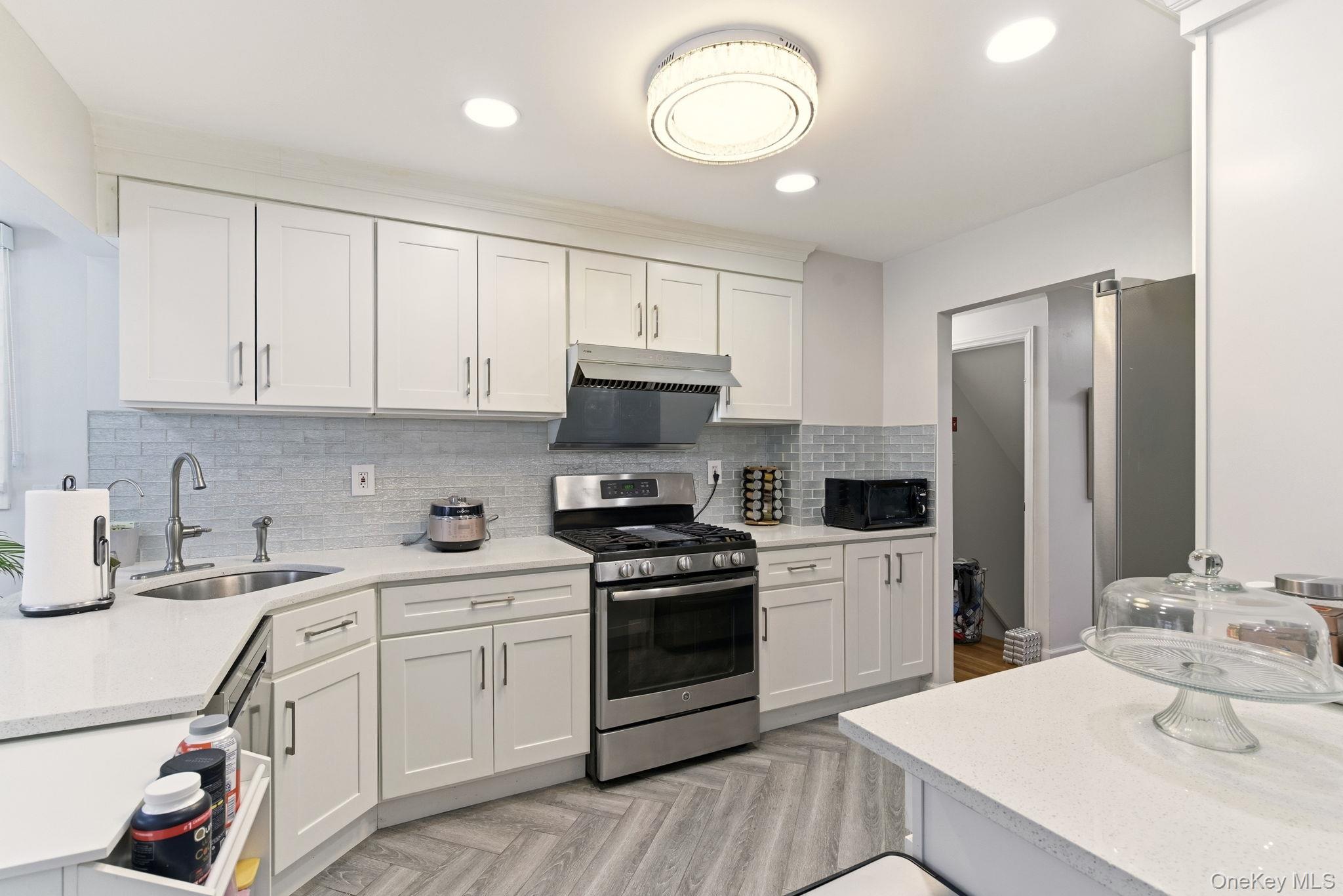 #14 photo, 225 Willets Lane, Jericho , NY 11753