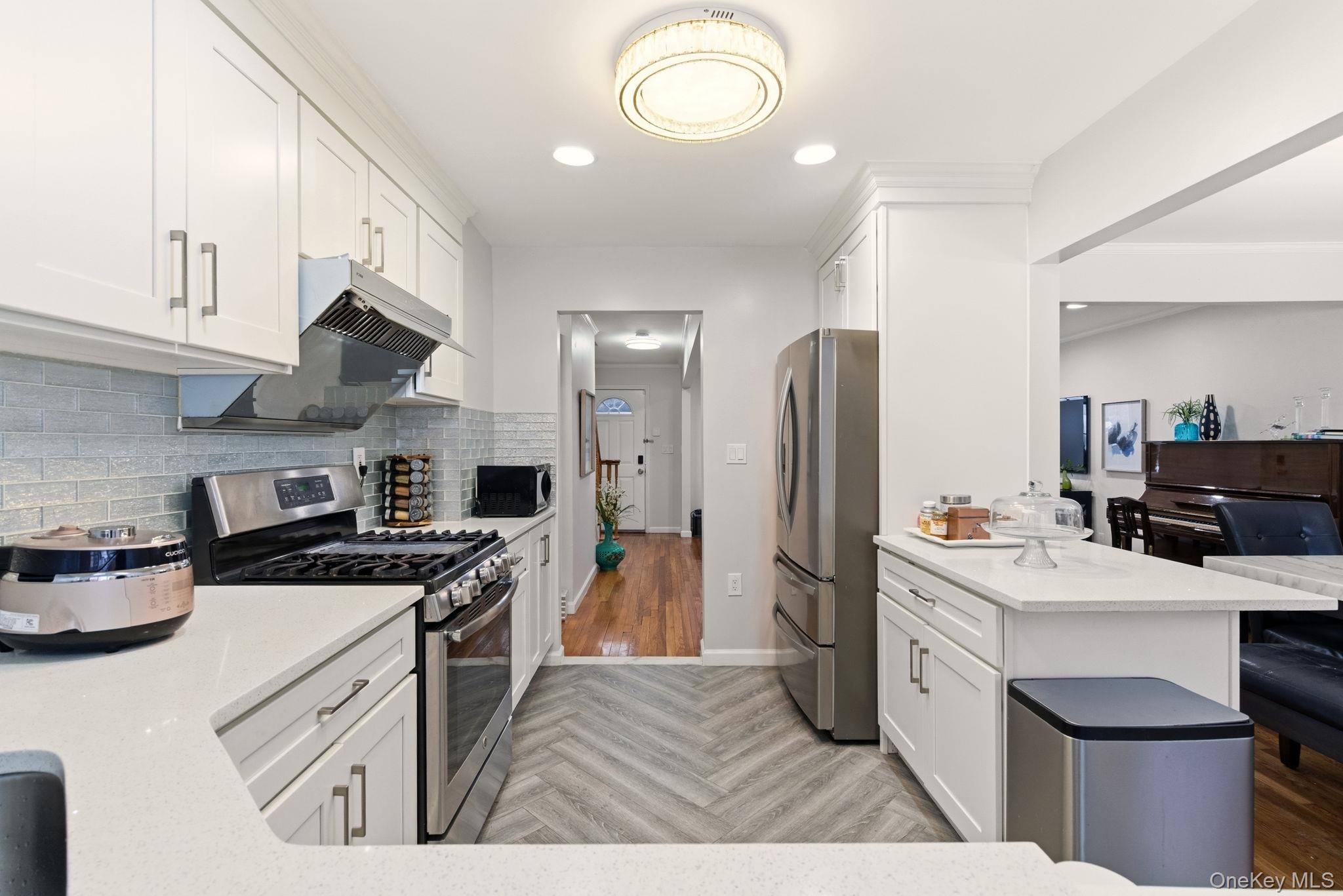 #16 photo, 225 Willets Lane, Jericho , NY 11753