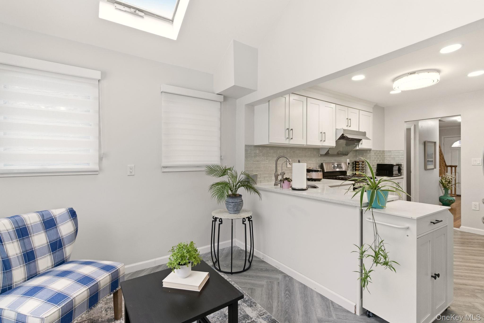 #18 photo, 225 Willets Lane, Jericho , NY 11753