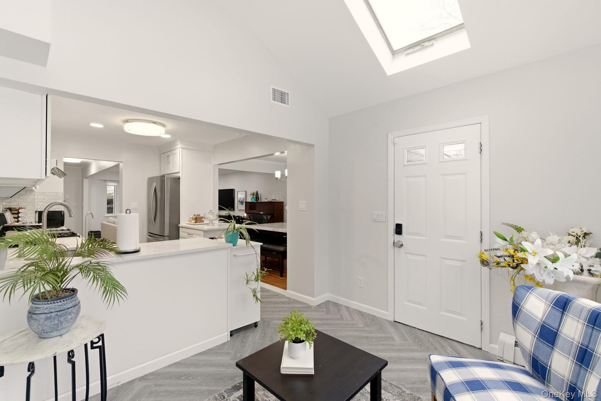 #20 photo, 225 Willets Lane, Jericho , NY 11753