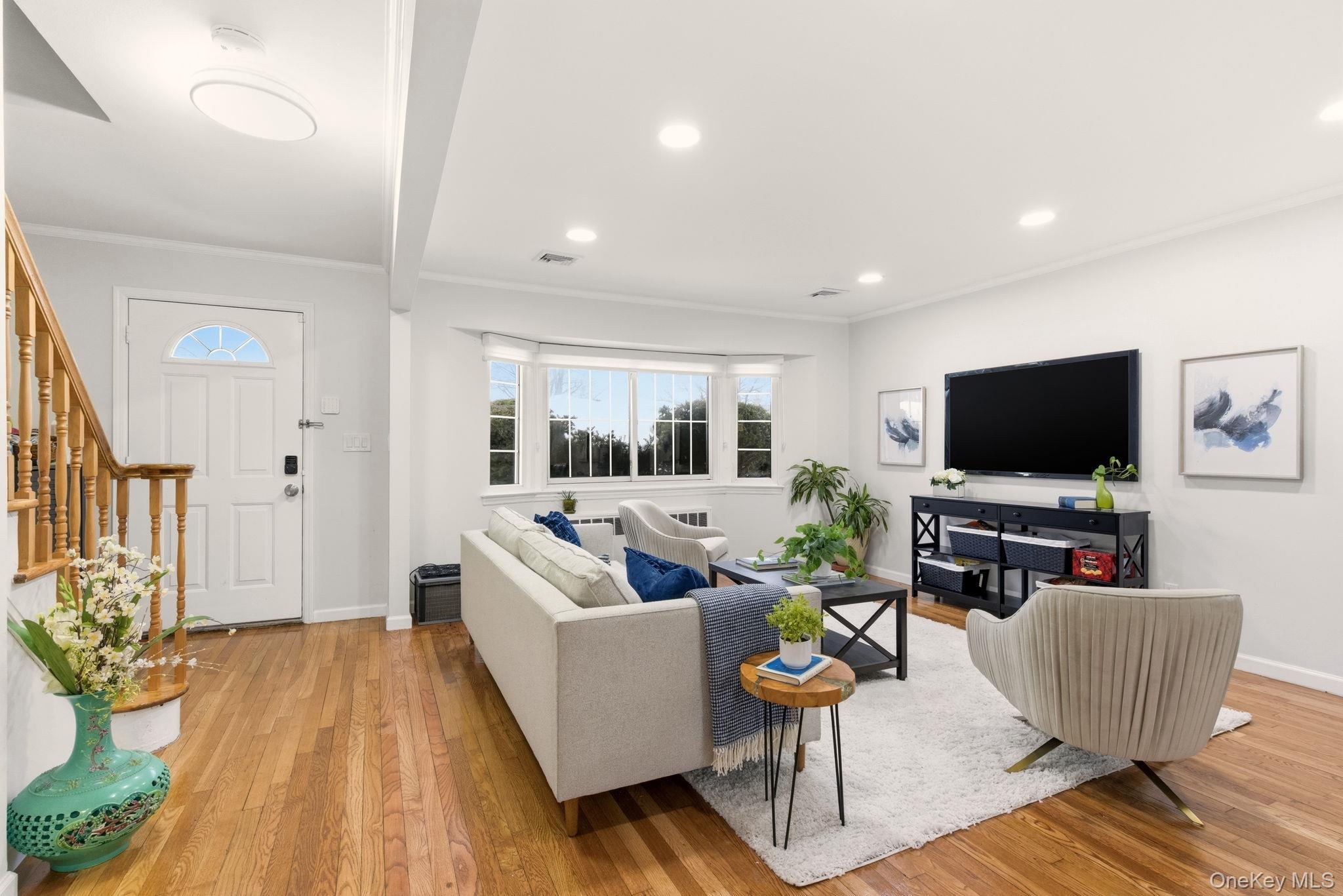 #6 photo, 225 Willets Lane, Jericho , NY 11753