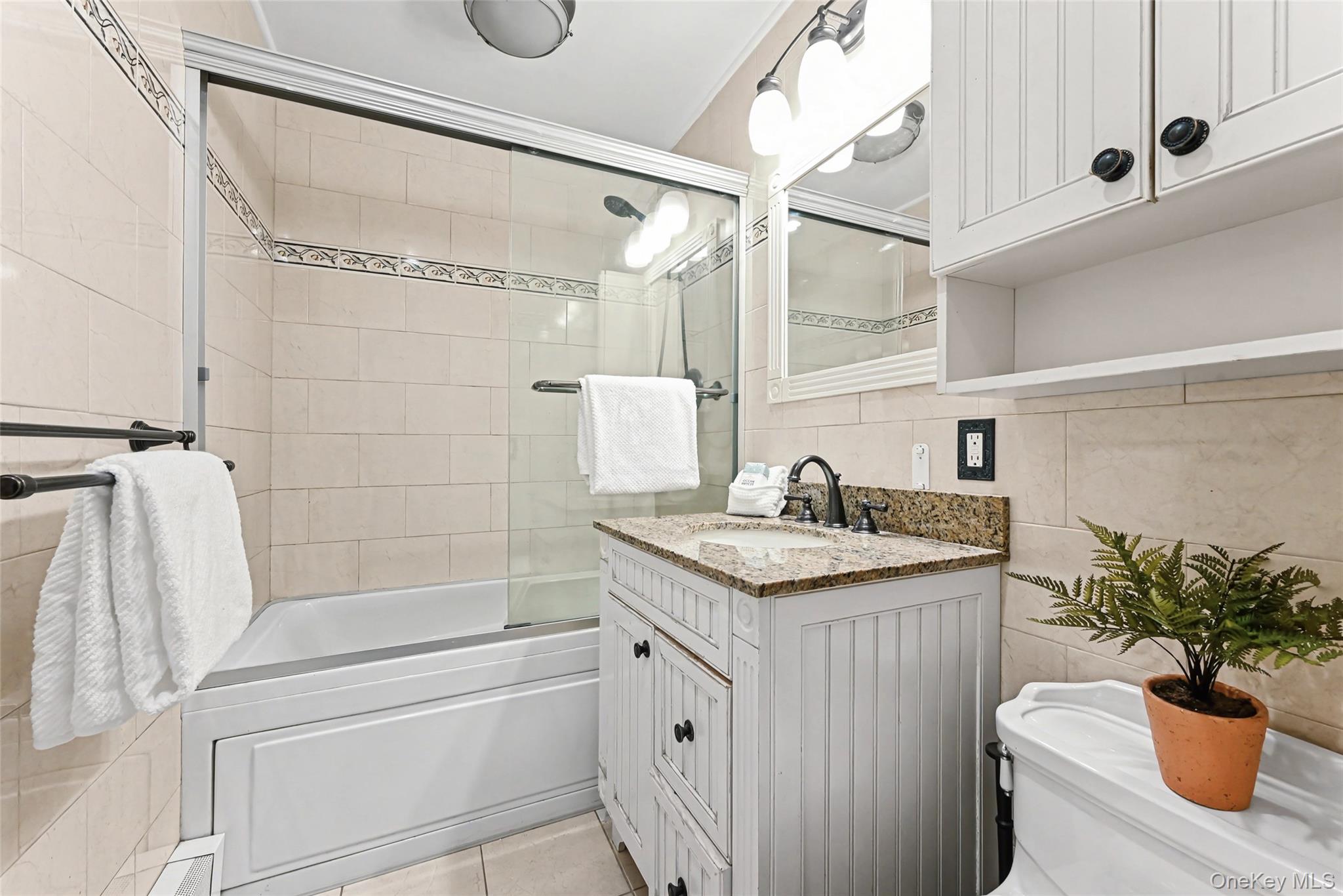 #10 photo, 15 Primrose Lane, Levittown , NY 11756