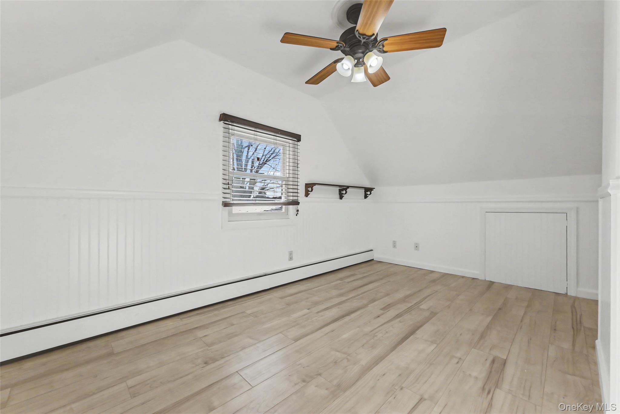 #14 photo, 15 Primrose Lane, Levittown , NY 11756