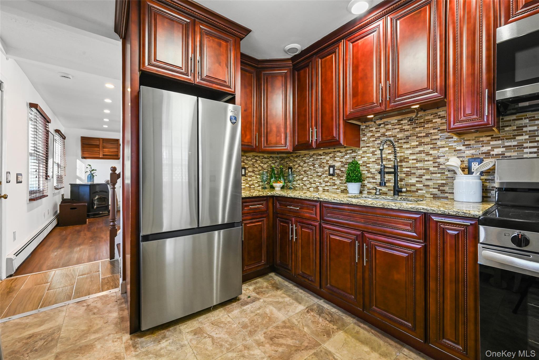 #9 photo, 15 Primrose Lane, Levittown , NY 11756