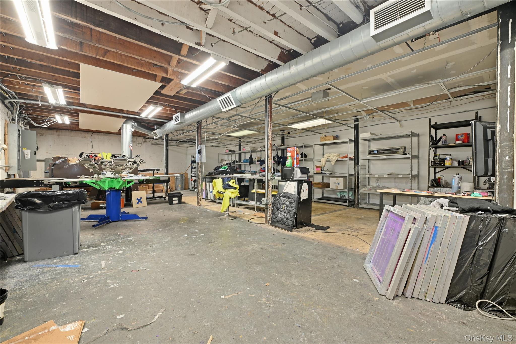 #11 photo, 249-50 Jericho Turnpike, Bellerose , NY 11001