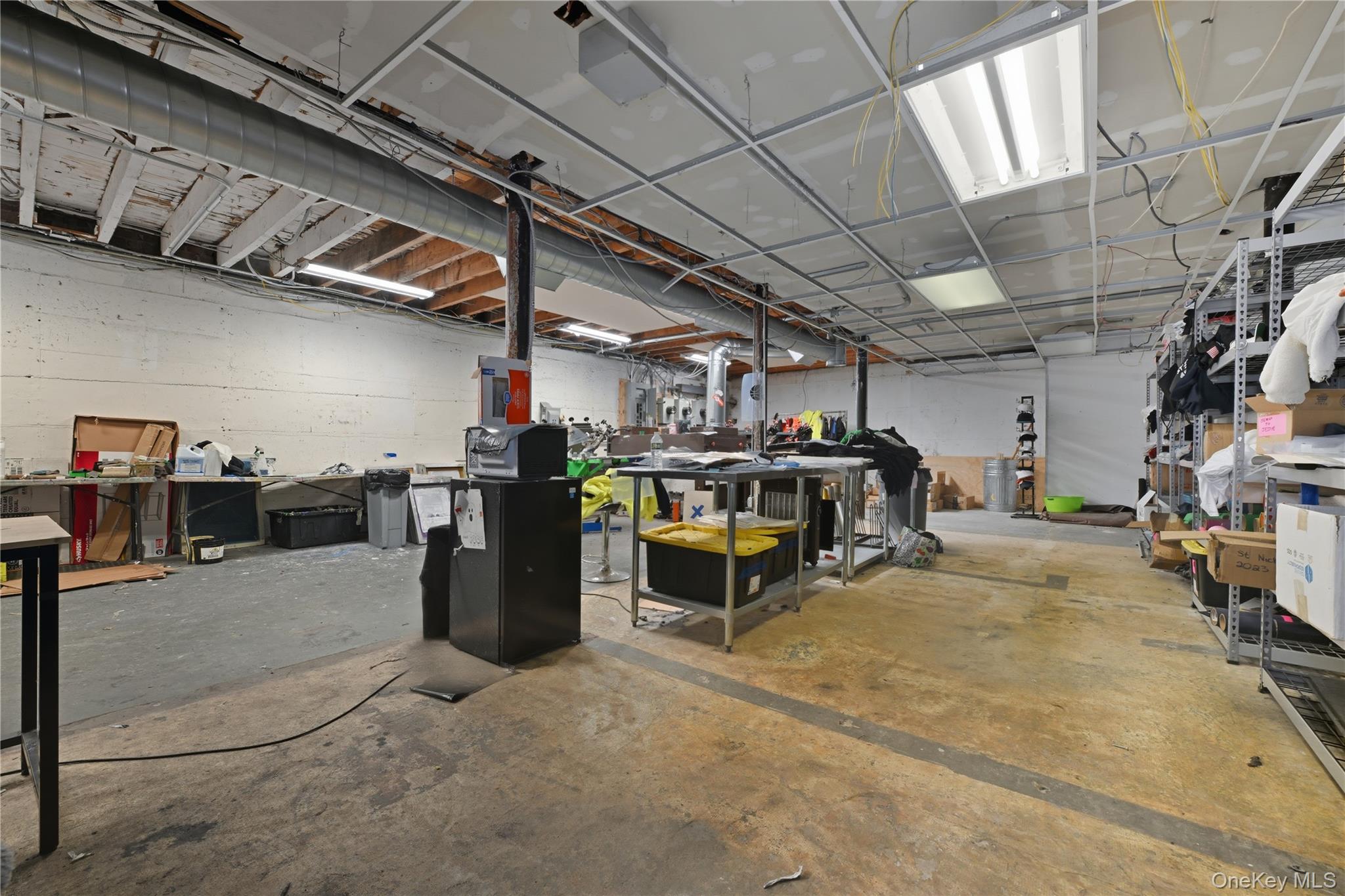 #12 photo, 249-50 Jericho Turnpike, Bellerose , NY 11001