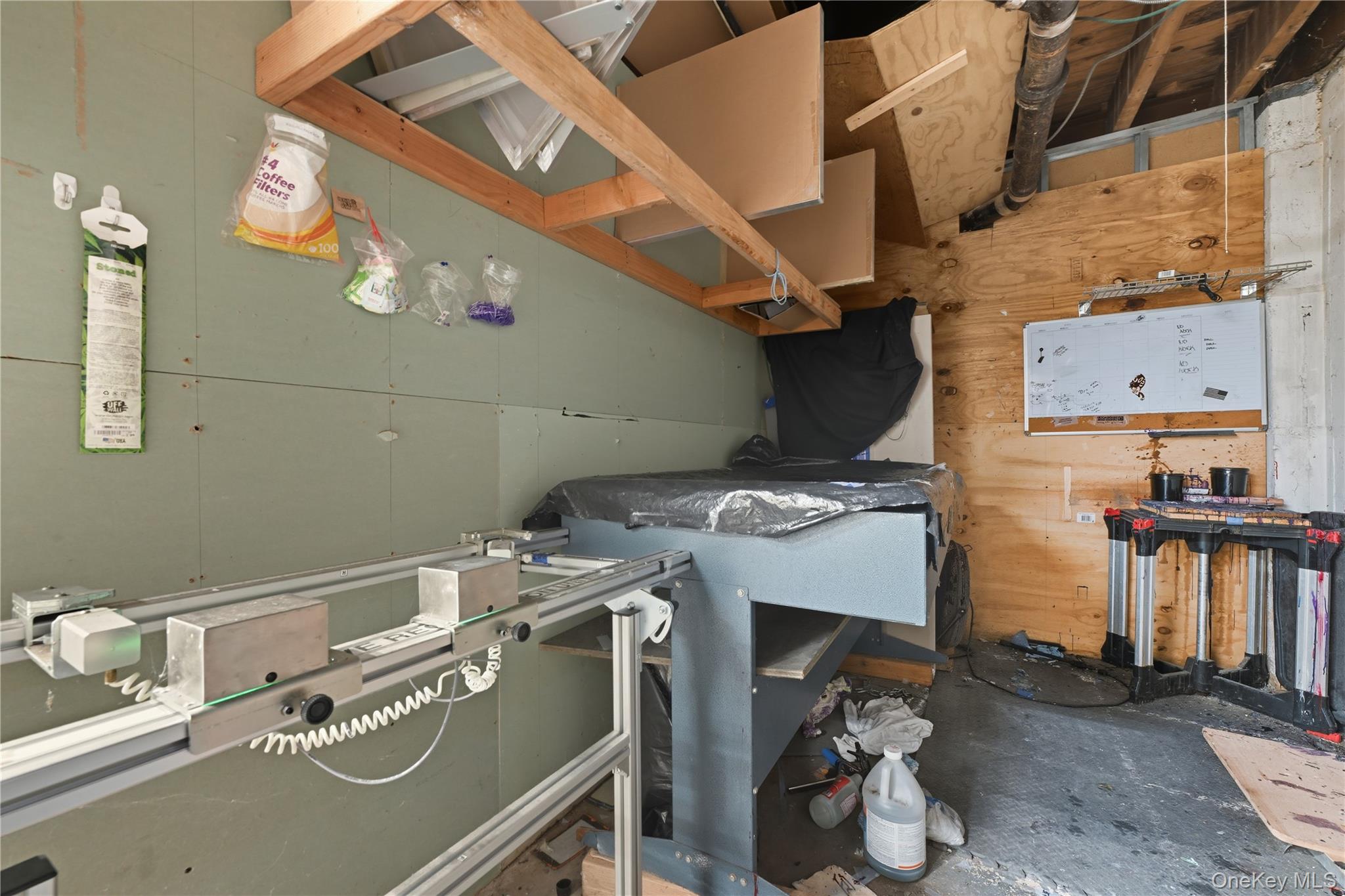 #14 photo, 249-50 Jericho Turnpike, Bellerose , NY 11001