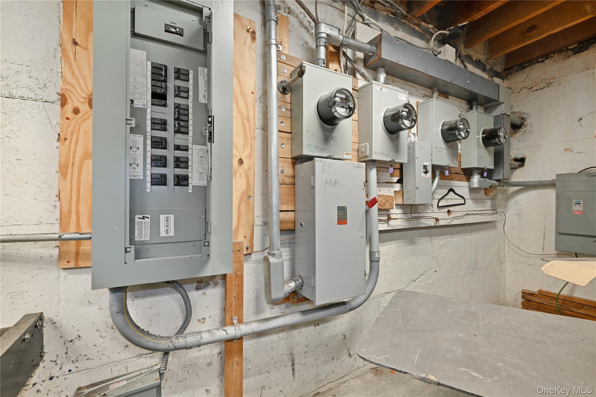 #15 photo, 249-50 Jericho Turnpike, Bellerose , NY 11001