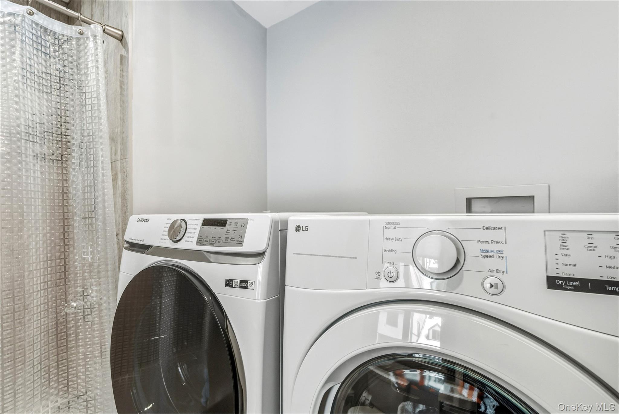 #14 photo, 19 Frost Creek Drive, מחוז נסאו Lattingtown , NY 11560