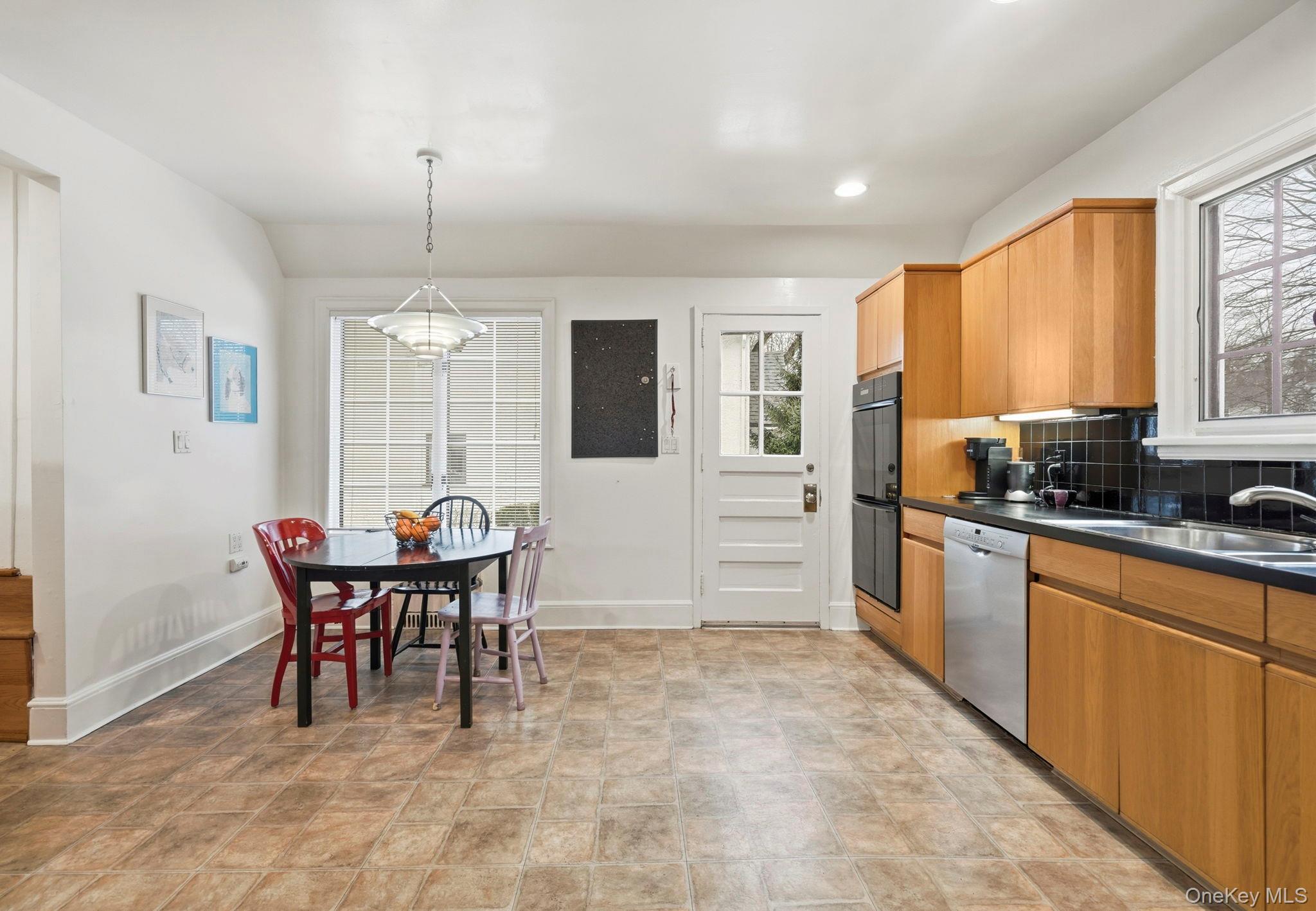 #13 photo, 36 Farley Road, Scarsdale , NY 10583