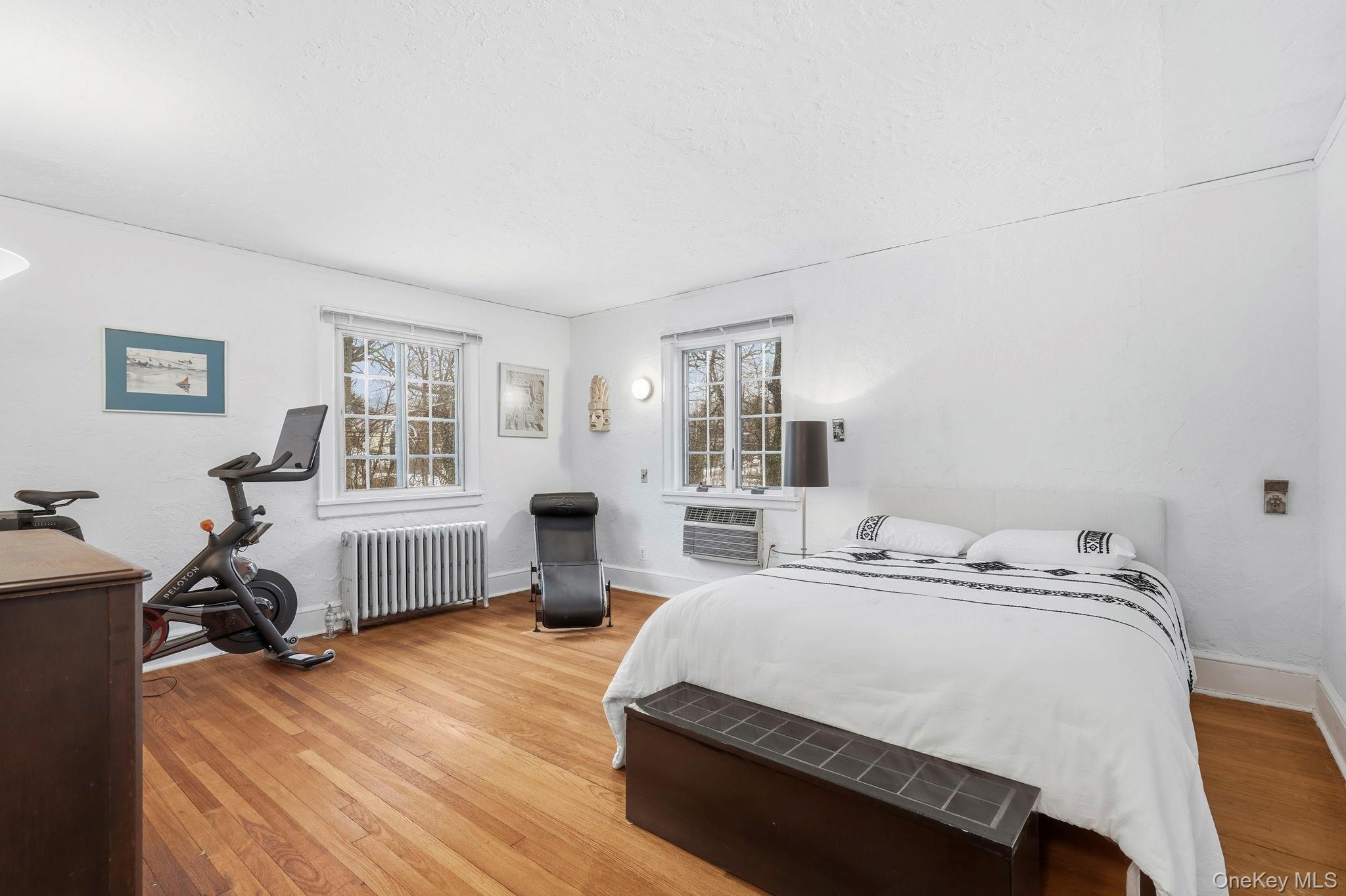 #19 photo, 36 Farley Road, Scarsdale , NY 10583