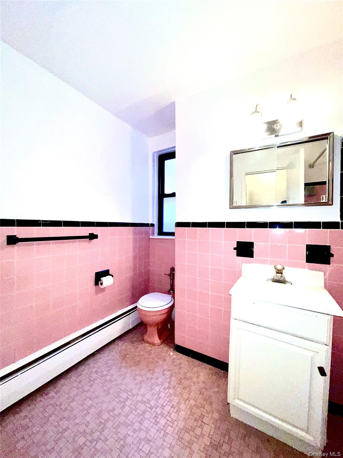 #13 photo, 5 Oakdale Manor, Suffern , NY 10901