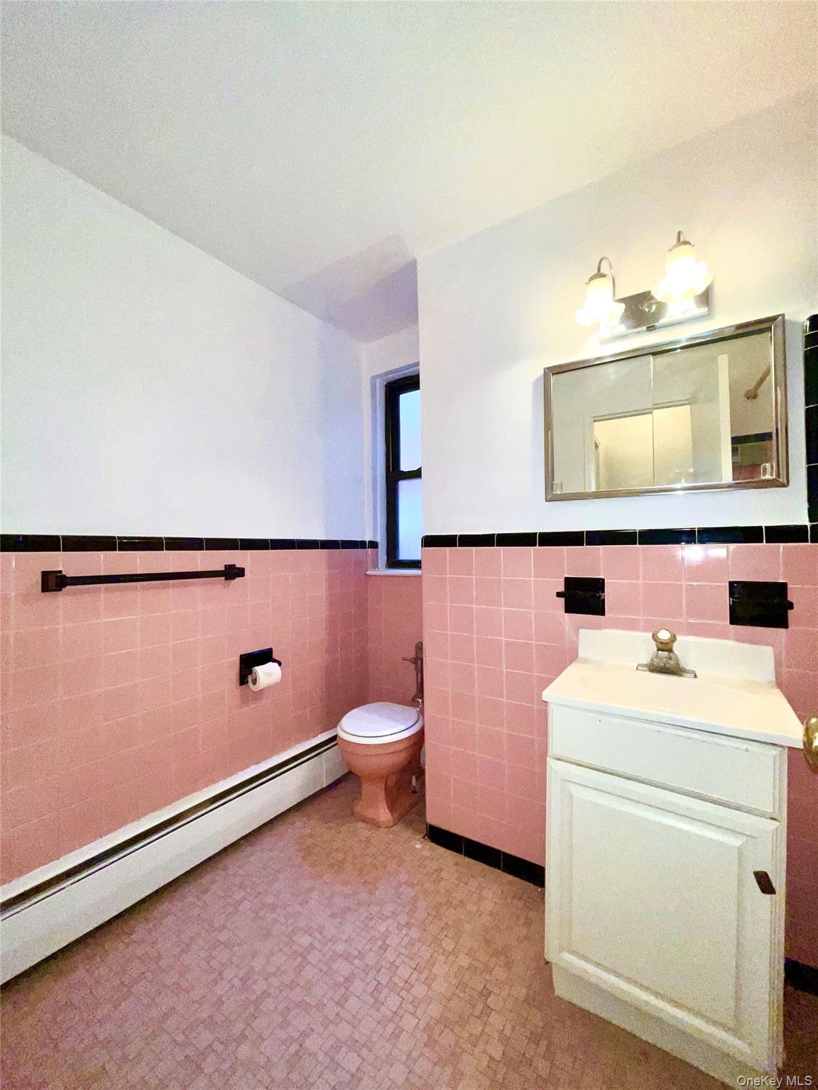 #14 photo, 5 Oakdale Manor, Suffern , NY 10901