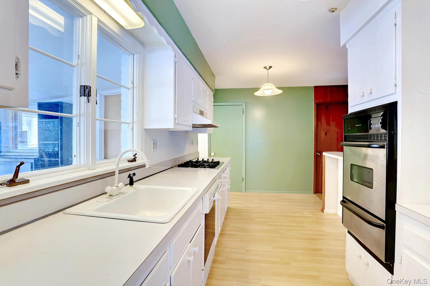 #15 photo, 5 Steinway Court, Suffern , NY 10901