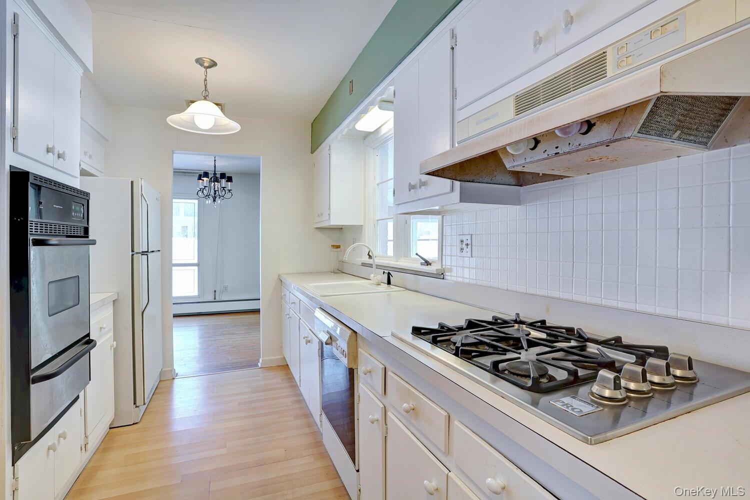 #17 photo, 5 Steinway Court, Suffern , NY 10901