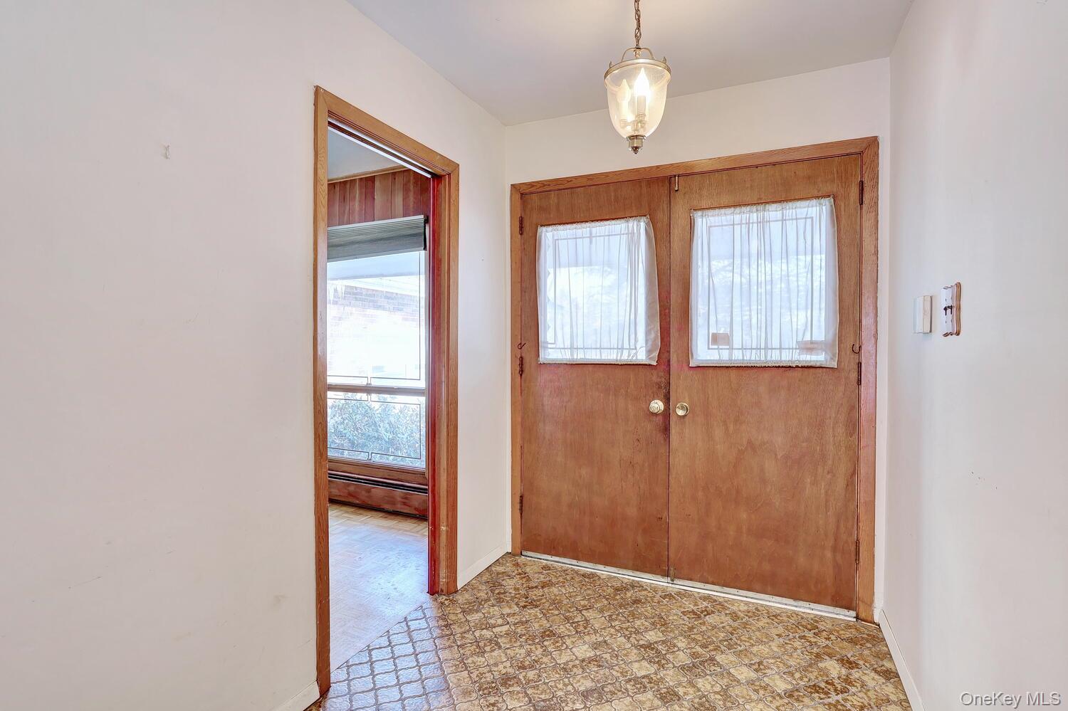 #3 photo, 5 Steinway Court, Suffern , NY 10901