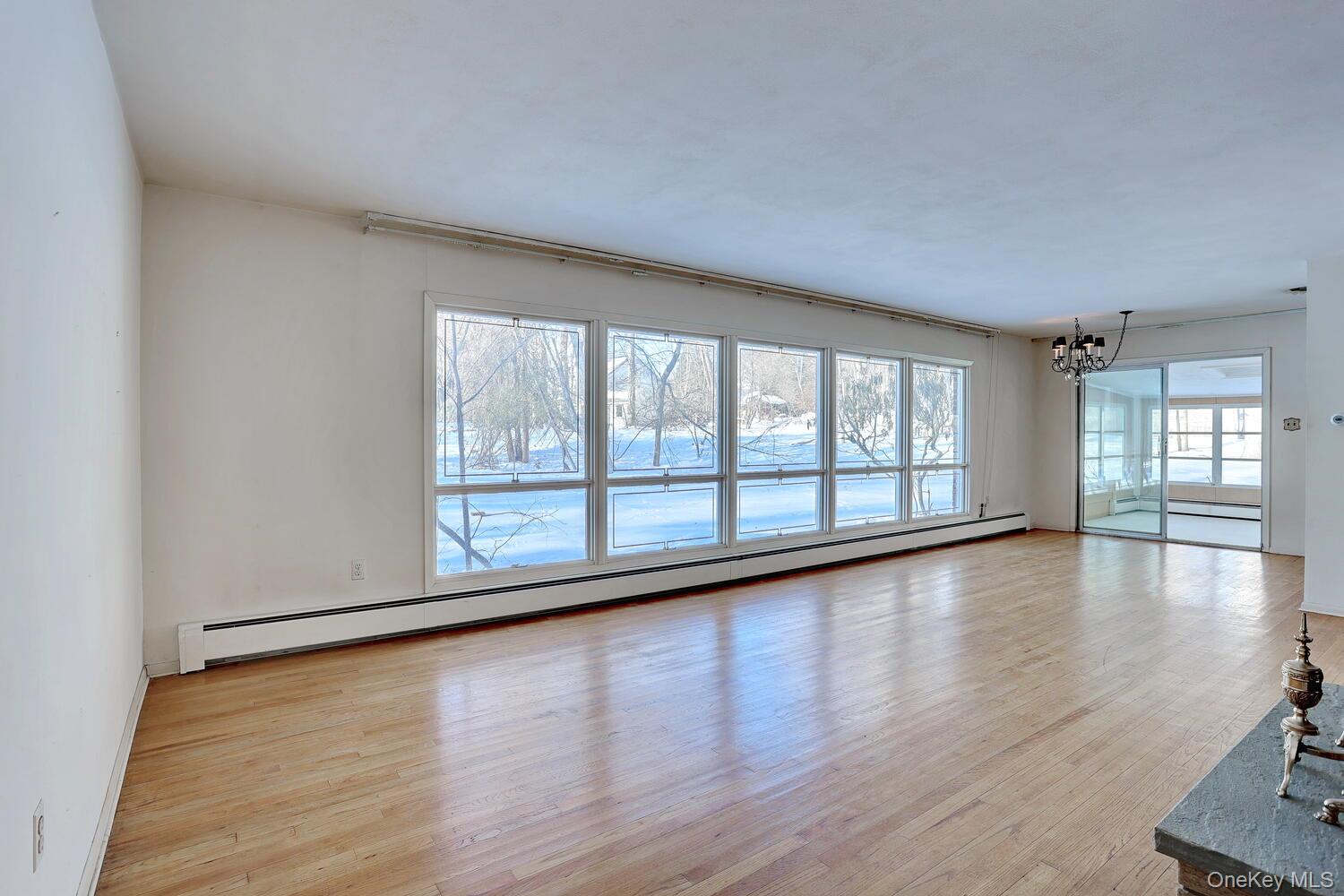 #7 photo, 5 Steinway Court, Suffern , NY 10901