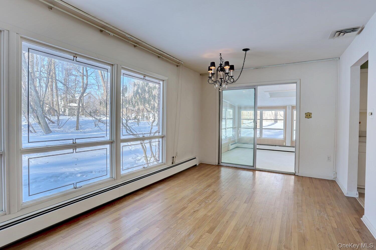 #9 photo, 5 Steinway Court, Suffern , NY 10901