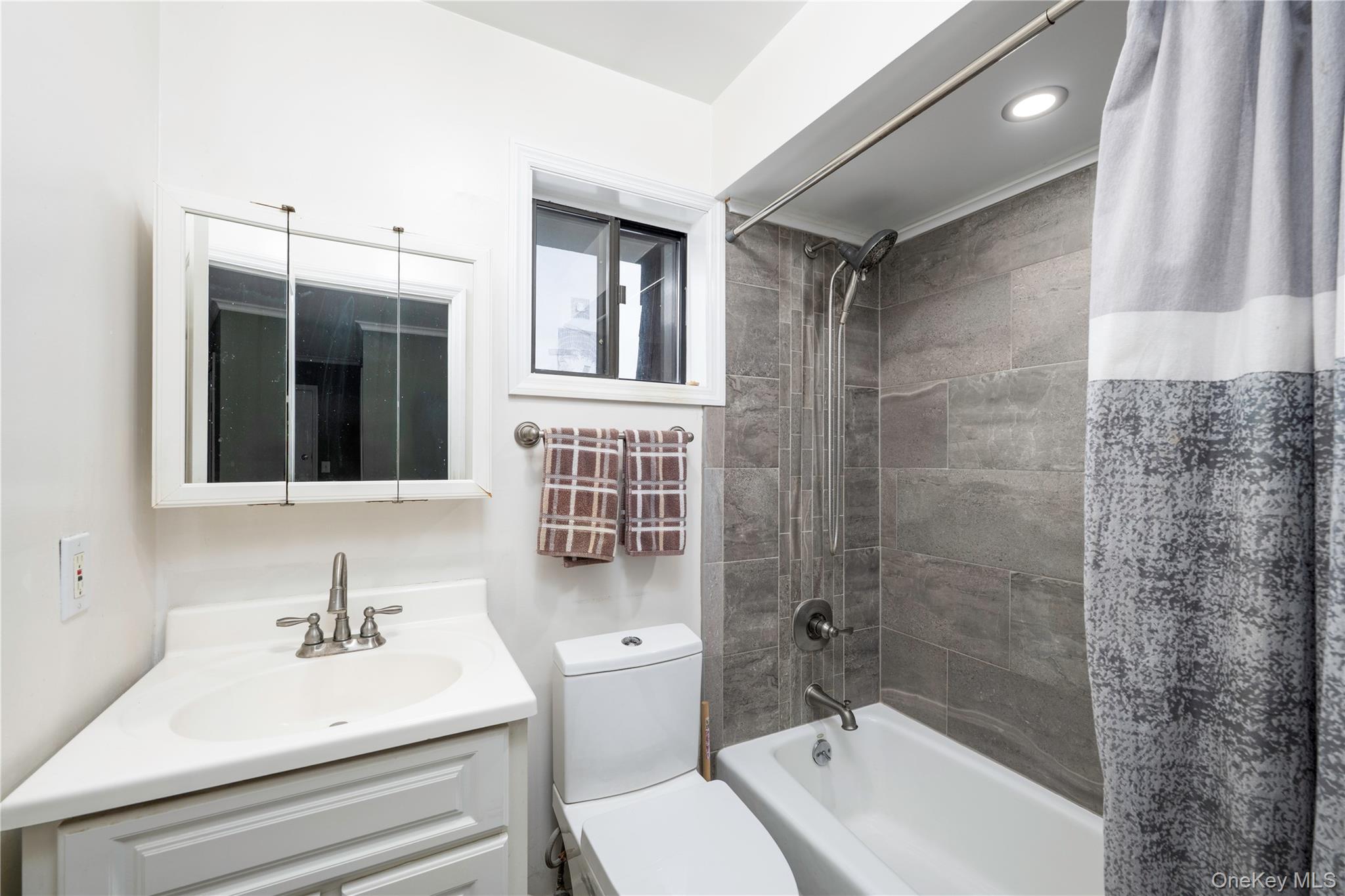 #9 photo, 1212 Cherry Hill Drive, Poughkeepsie , NY 12603