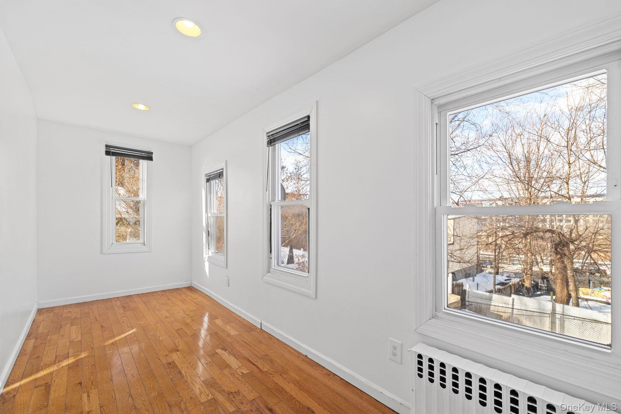 #11 photo, 177 Woodworth Avenue, Yonkers , NY 10701