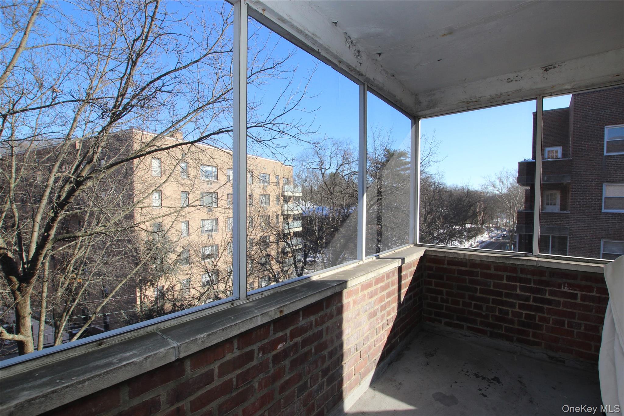 #15 photo, 120 E hartsdale Avenue, 纽约州 Hartsdale , NY 10530