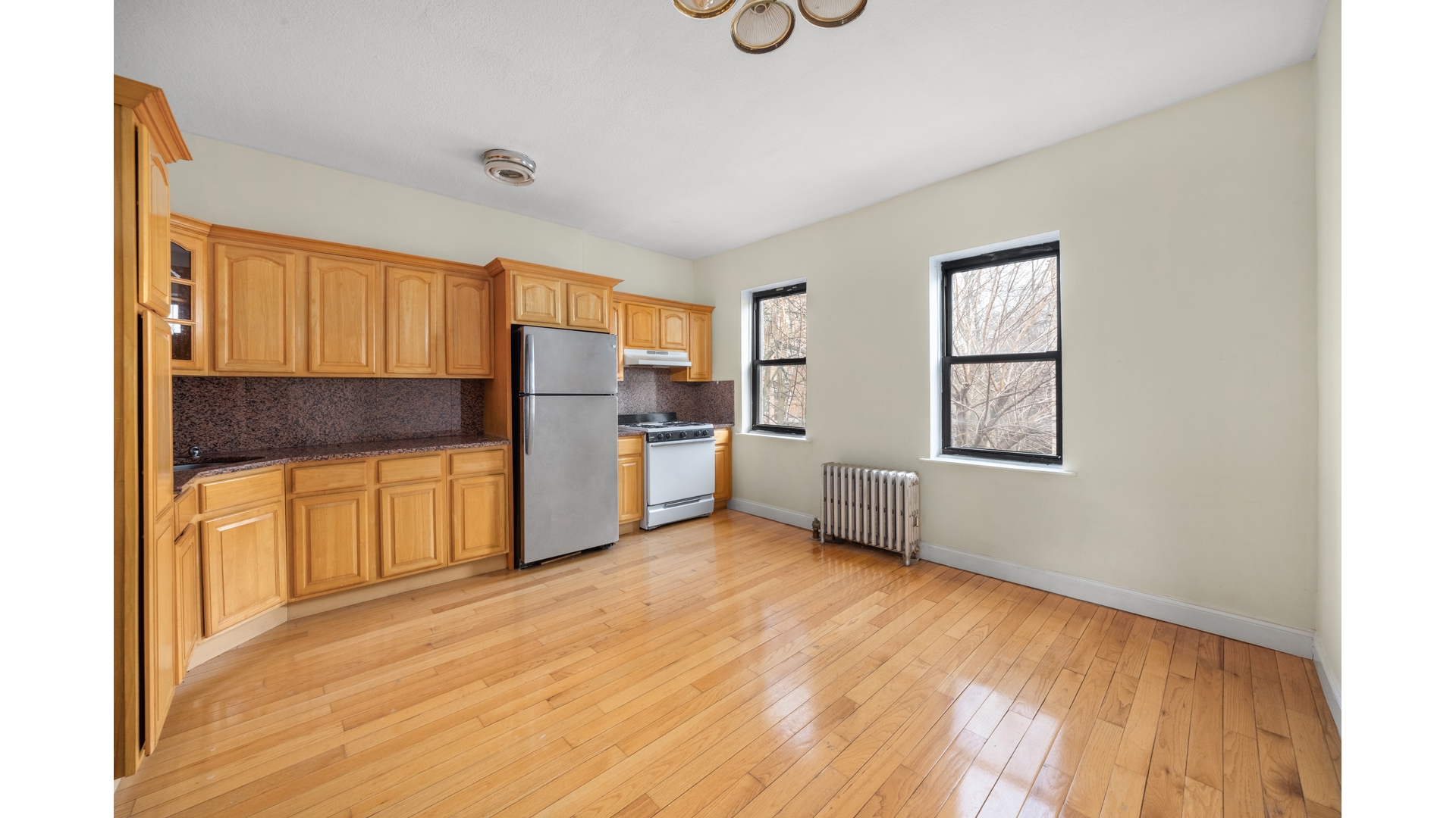 #4 photo, 617 GRAND Avenue, Crown Heights , NY 11238