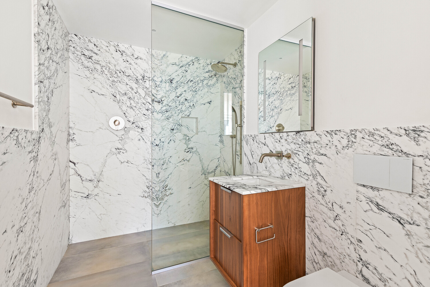 #13 photo, 163 W 76TH Street, Upper West Side , NY 10023