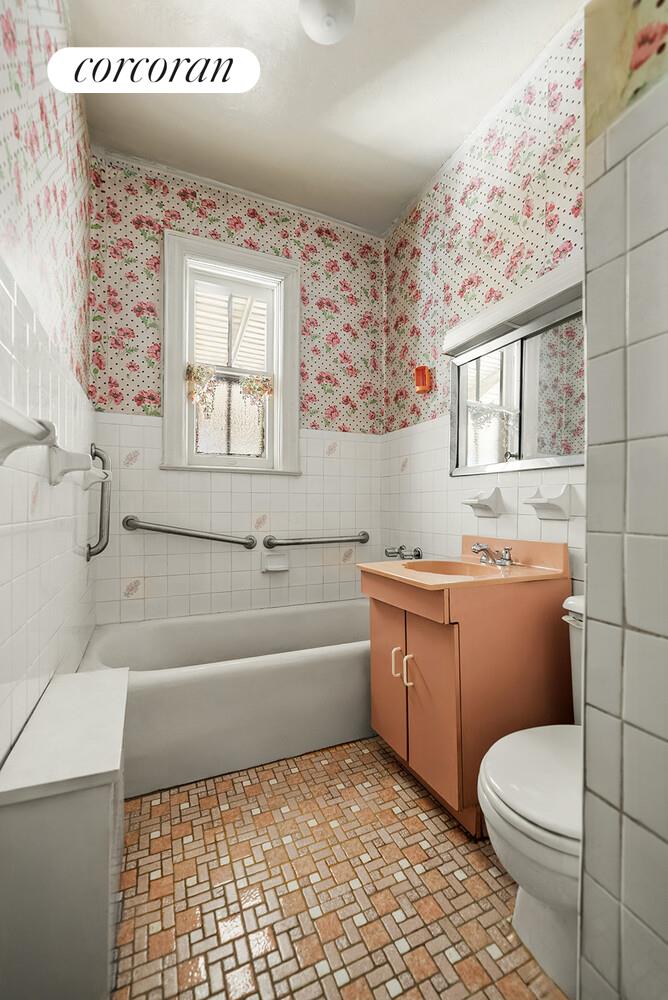 #6 photo, 718 E 93RD Street, Canarsie , NY 11236