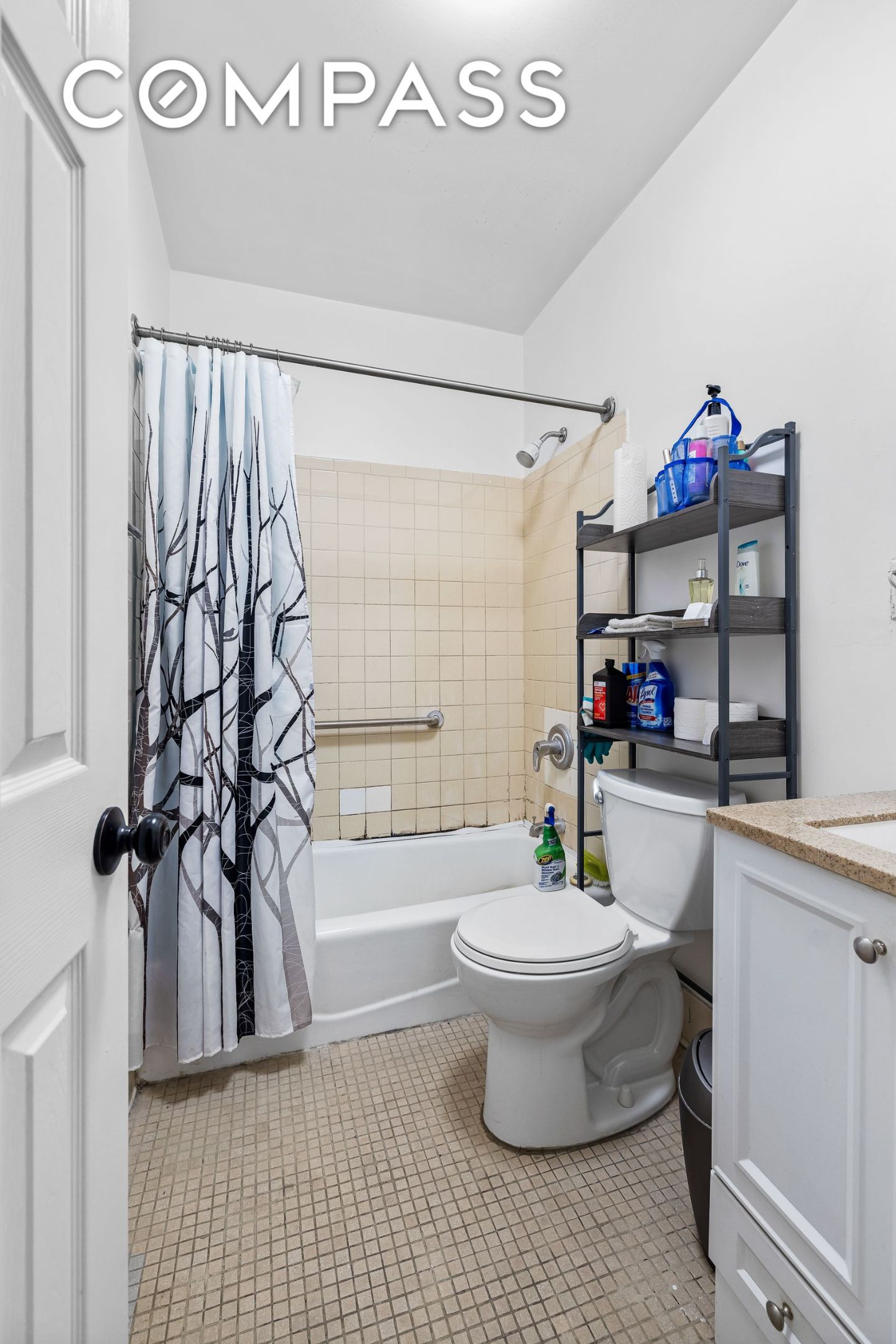 #7 photo, 498 W 55th Street, Hell's Kitchen , NY 10019