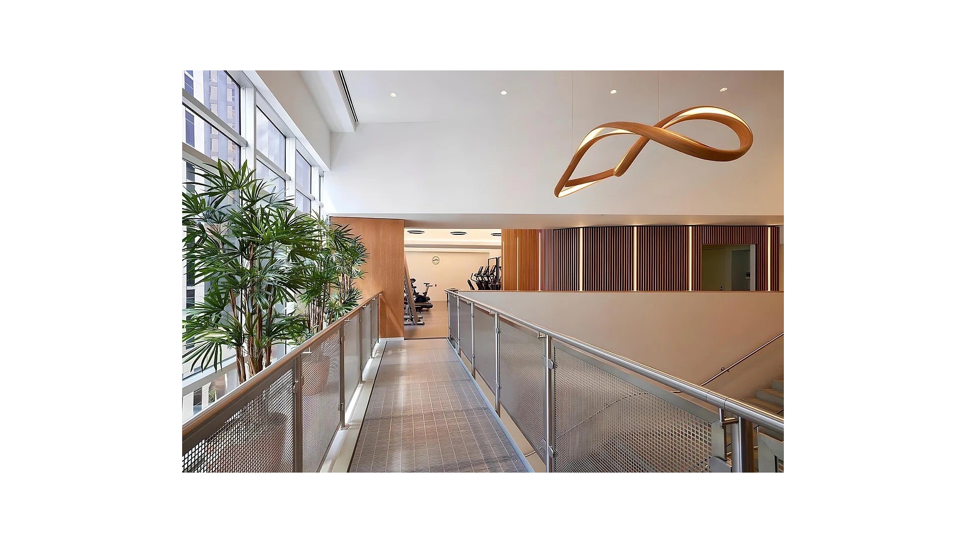 #8 photo, 15 W 53RD Street, Midtown , NY 10019