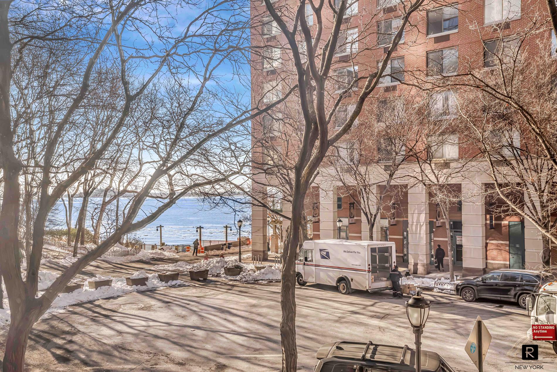 #8 photo, 2 S End Avenue, 맨해튼 Battery Park City , NY 10280