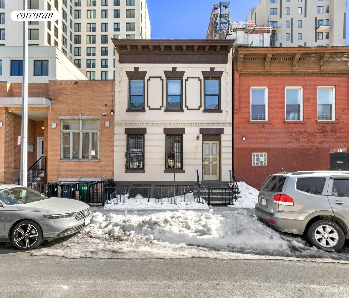 #1 photo, 13 DENTON Place, הברונקס Gowanus , NY 11215