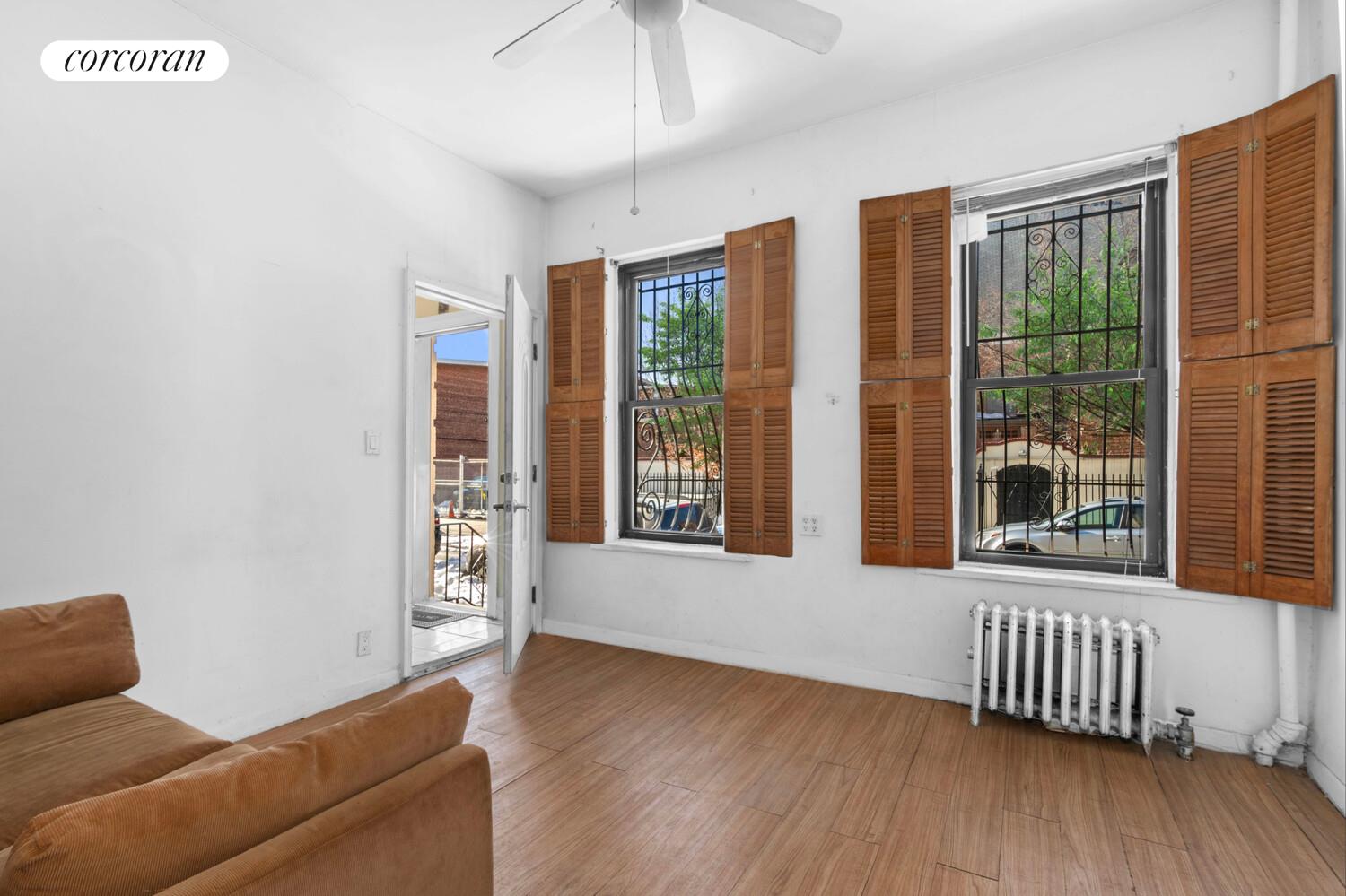 #6 photo, 13 DENTON Place, הברונקס Gowanus , NY 11215