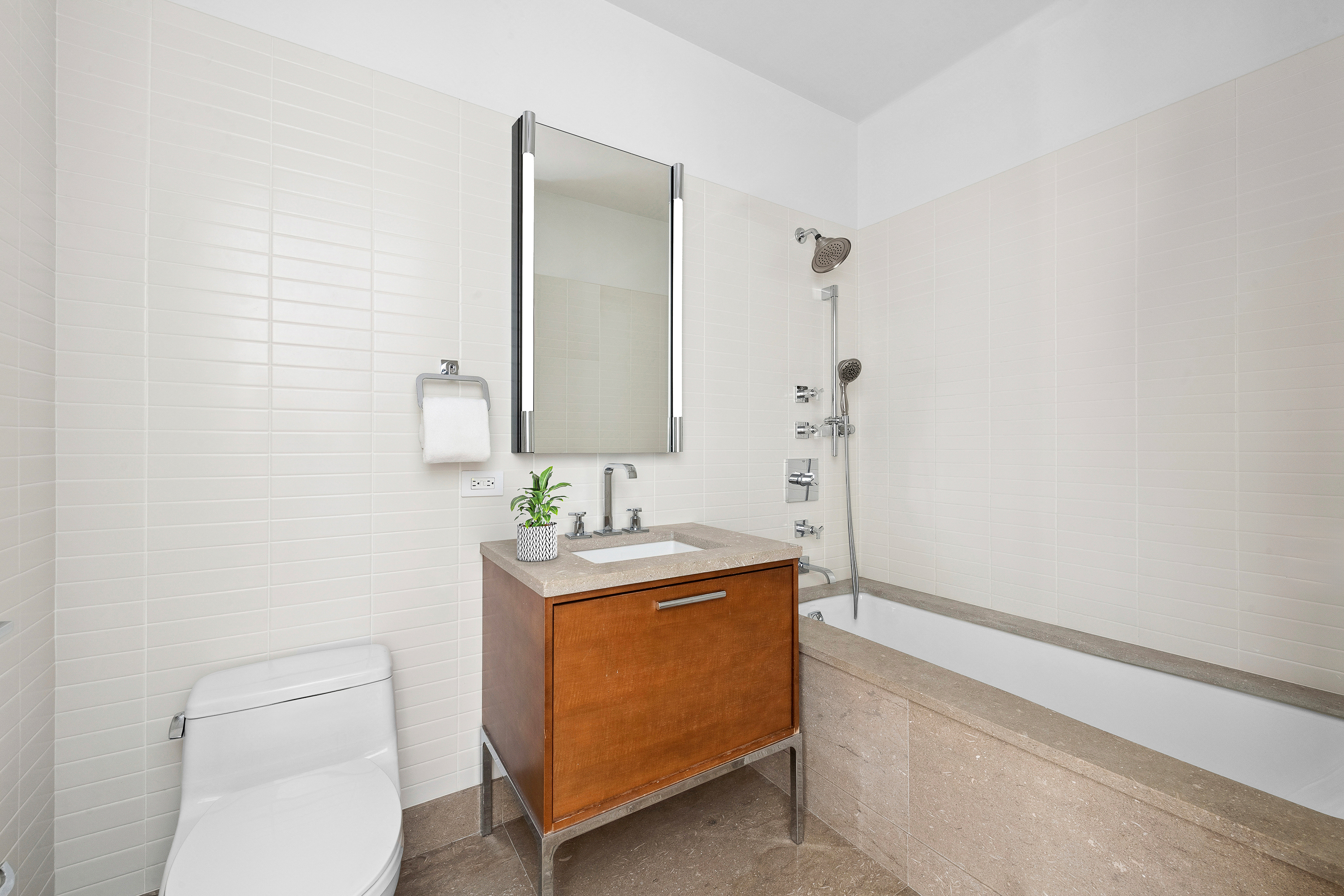 #12 photo, 177 Ninth Avenue, 맨해튼 Chelsea , NY 10011