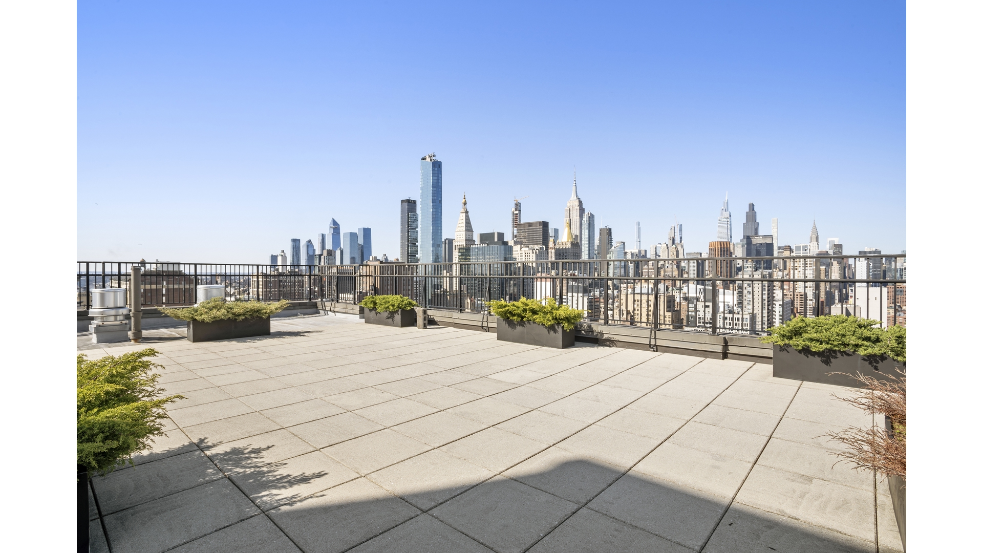 #13 photo, 201 E 17TH Street, 맨해튼 Gramercy Park , NY 10003