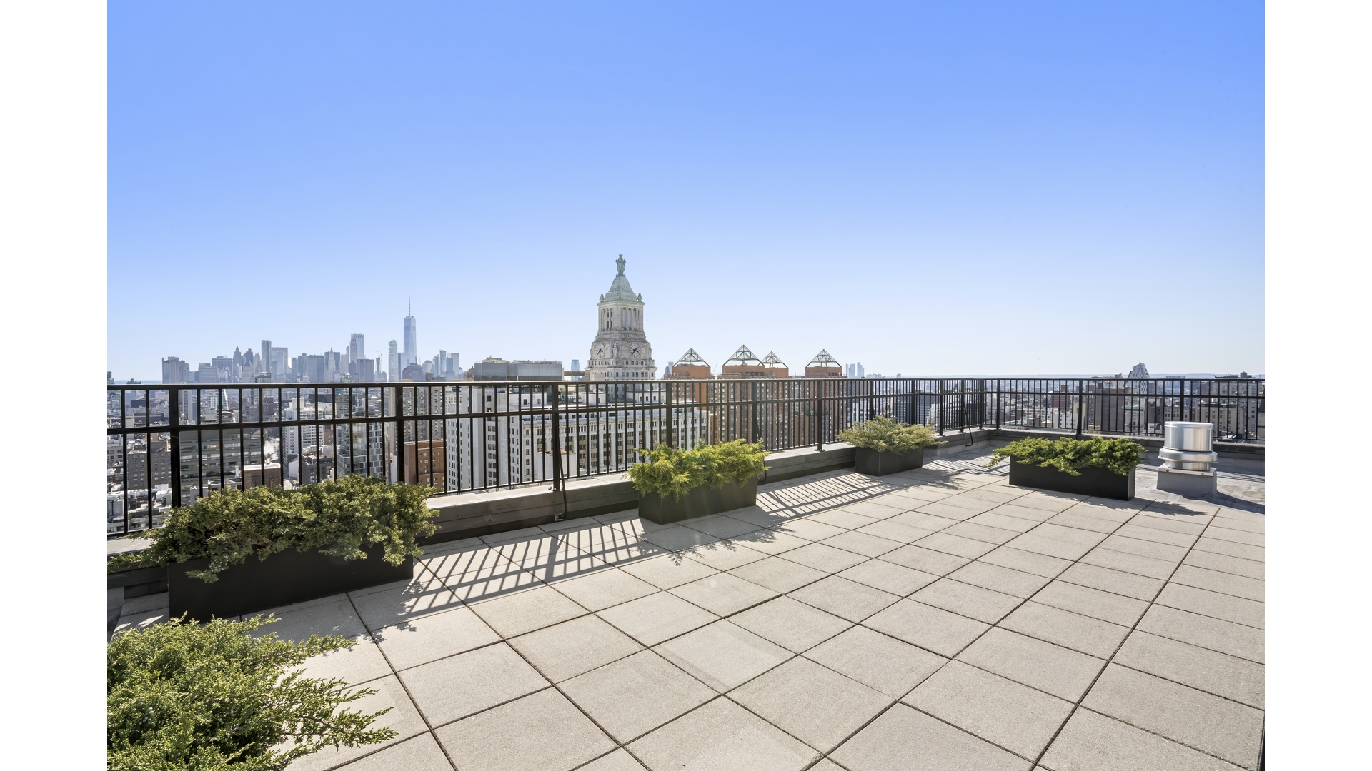 #14 photo, 201 E 17TH Street, 맨해튼 Gramercy Park , NY 10003