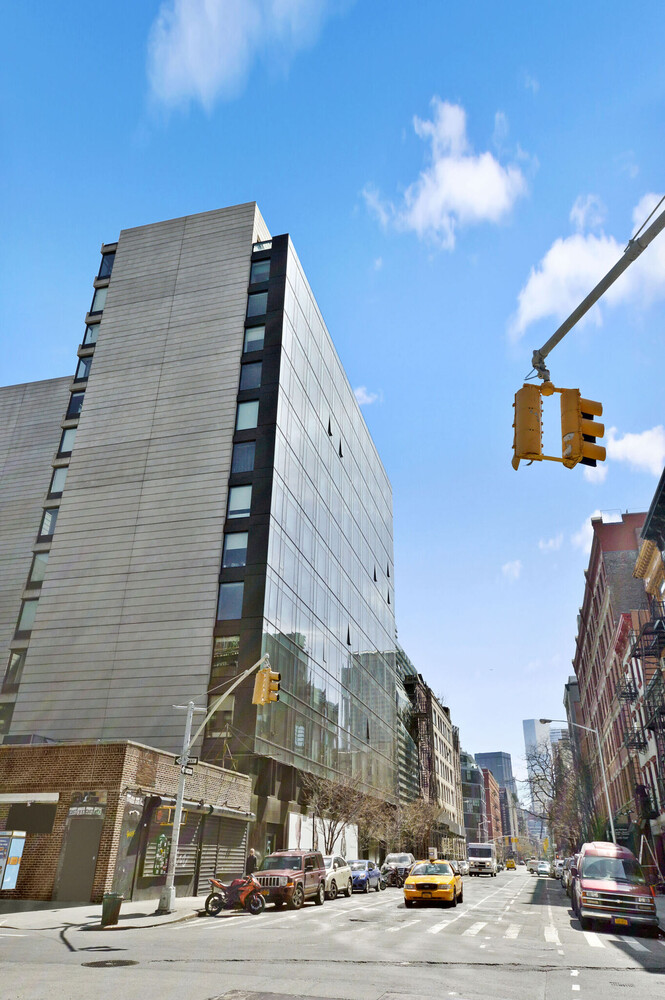 #8 photo, 505 GREENWICH Street, Hudson Square , NY 10013